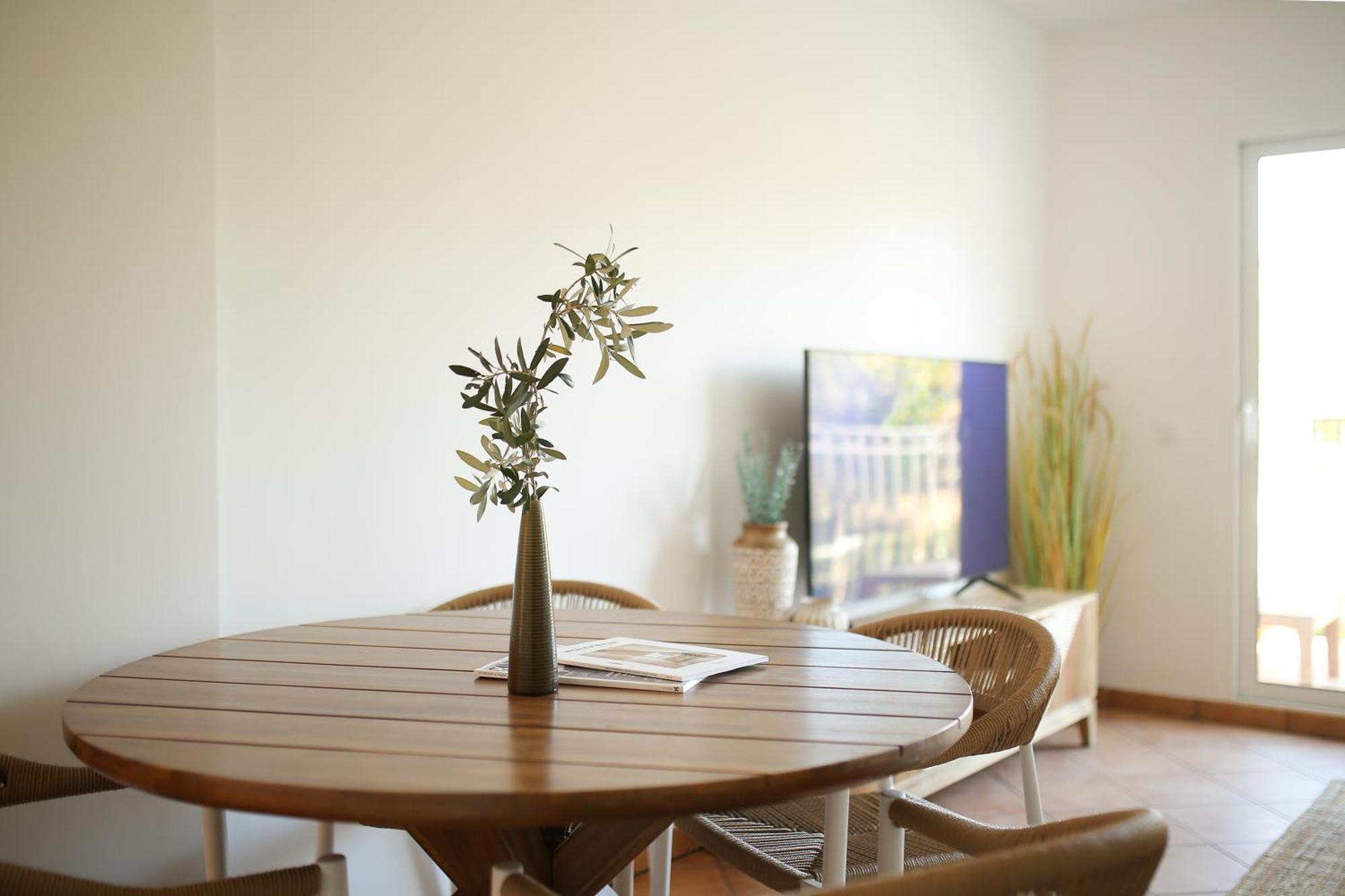 Modern Flat With Montgo View *
