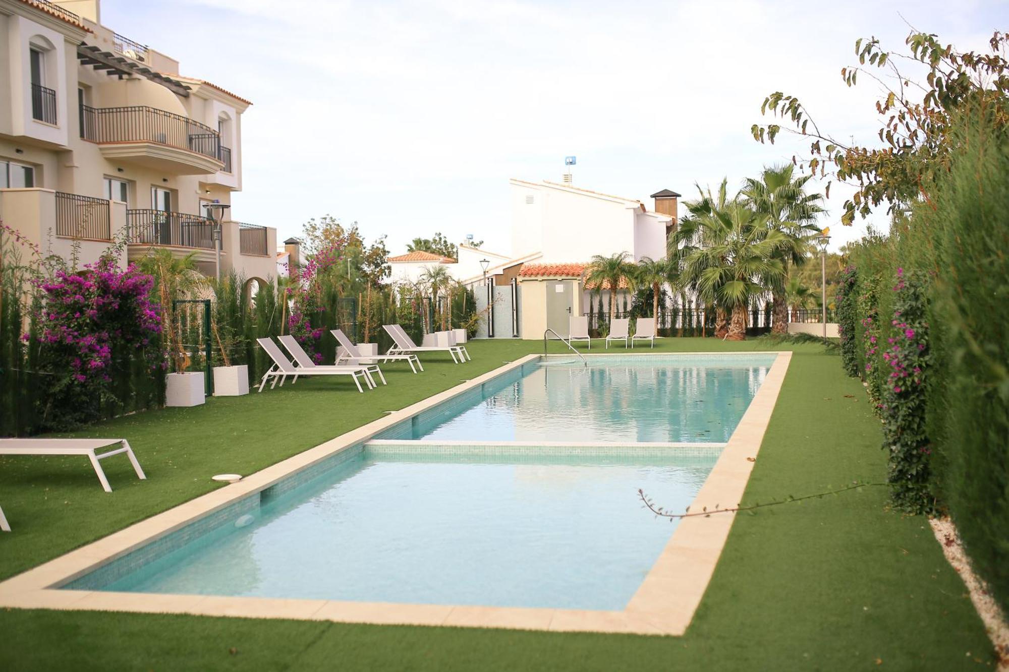Apartment Modern Flat With Montgo View